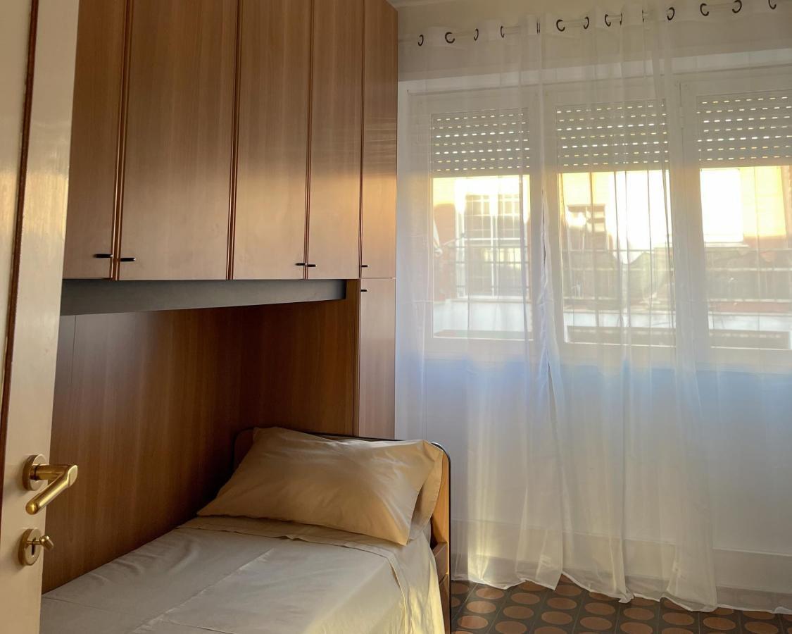 Kesya Seaview Apartment - Attico - 50Mt Dal Mare Anzio Eksteriør bilde