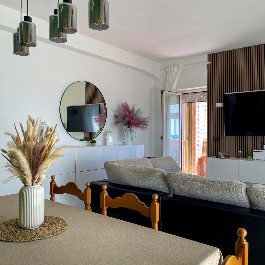 Kesya Seaview Apartment - Attico - 50Mt Dal Mare Anzio Eksteriør bilde