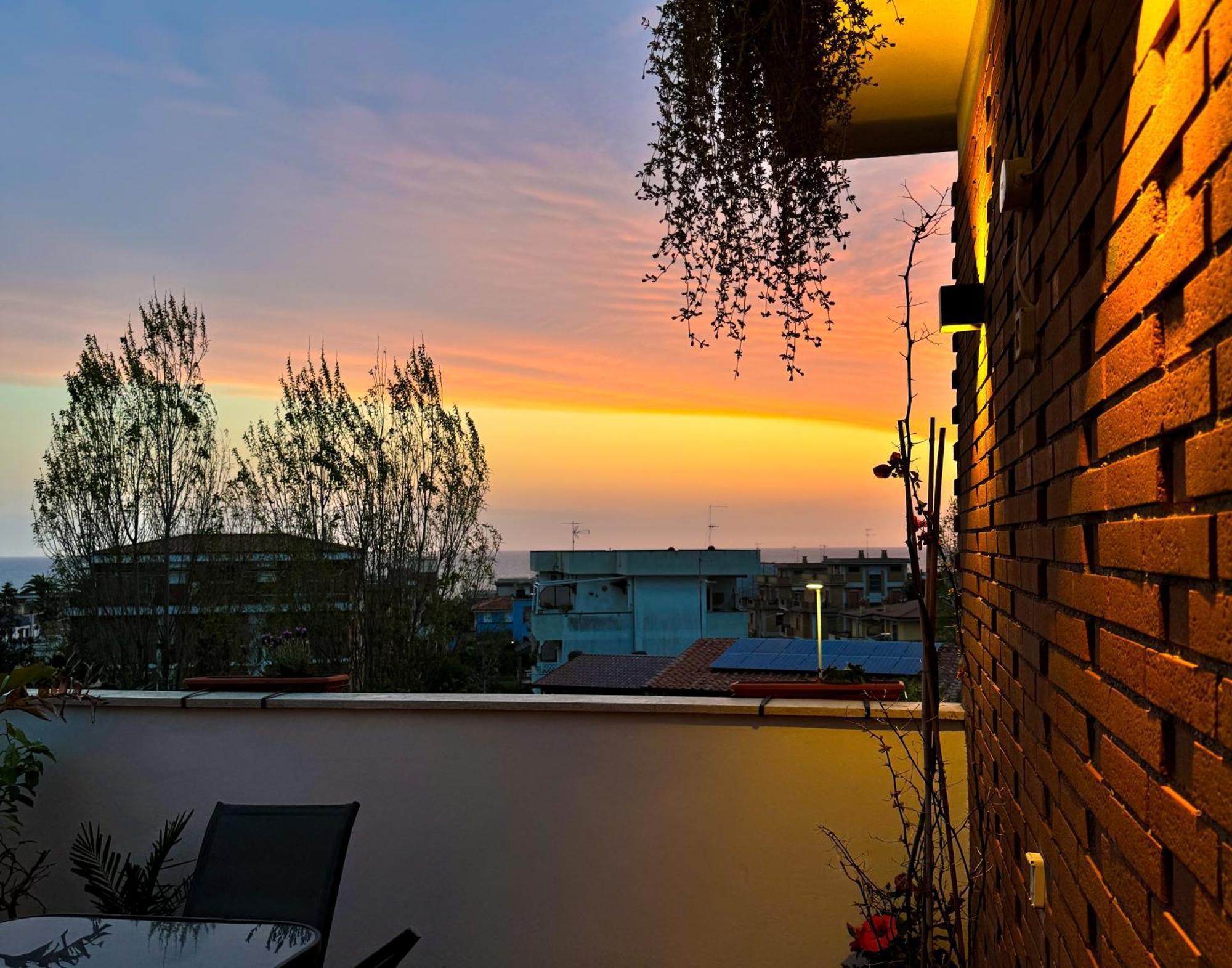 Kesya Seaview Apartment - Attico - 50Mt Dal Mare Anzio Eksteriør bilde